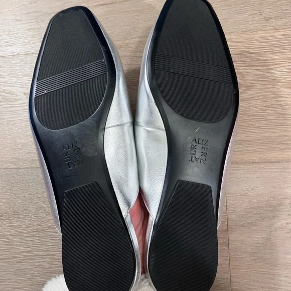 Naturalizer Apple Mary Jane Mules Metallic Silver Buckle 10 - Picture 8 of 8